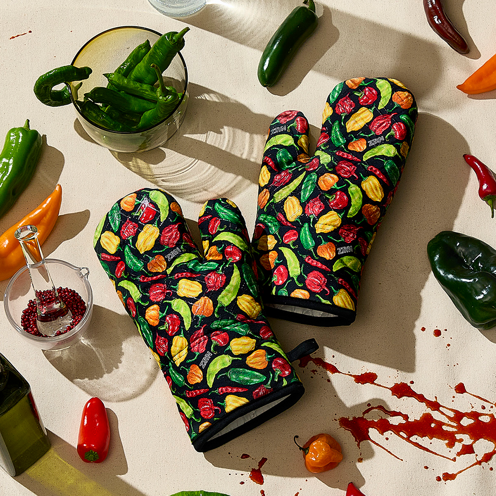 Zayn - Scoville Season Oven Mitts (Set of Two)